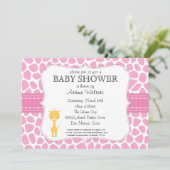 Invitations roses de baby shower de girafe (Debout devant)