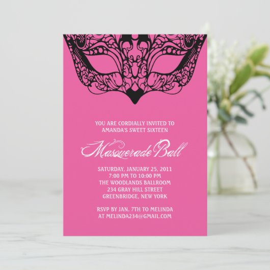 Invitations roses de mascarade (Debout devant)