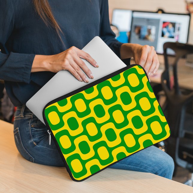Ipanema Sidewalk Pattern, Beach Pattern, Brazil Laptop Sleeve (Creator heeft geüpload)