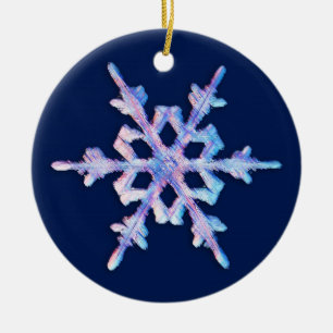 Iridescent Snowflake op donkerblauw Keramisch Ornament