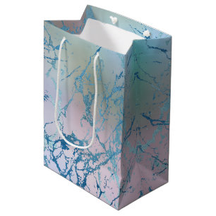 Iridiscerende Marmer   Trendy Nep Holo Blauw Roze Medium Cadeauzakje