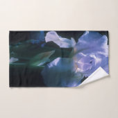 Iris Flowers at Twilight Beach Towel (Serviette à main)
