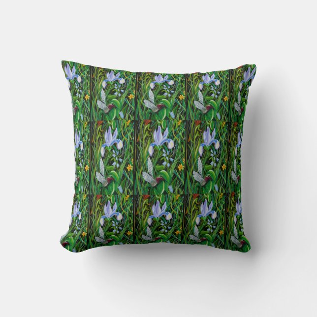 Iris Hummingbird Pillow Kussen (Voorkant)