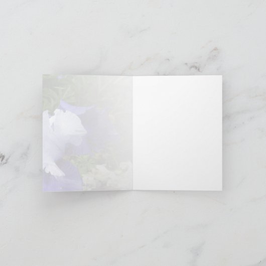 Iris, pivoines et carte de note de Cranesbill (Intérieur)