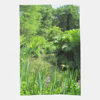 Iris serviette de thé de photo de parc par étang,