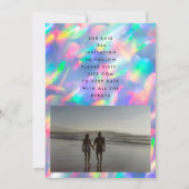 Iriserende Ultra Moderne Monogram Foto Save The Date (Achterkant)