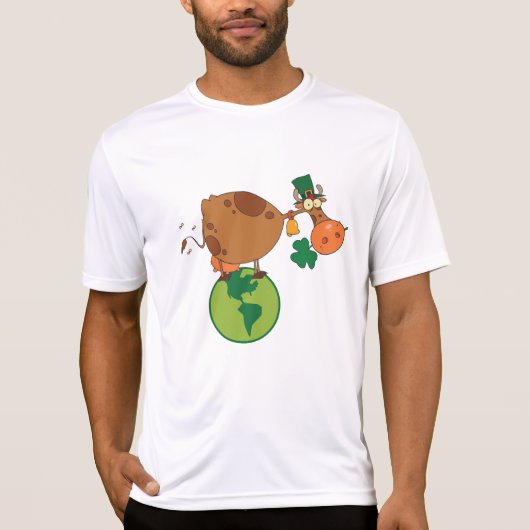 Irish Leprechaun Cow Standing on Planet Earth T-shirt (Voorkant)