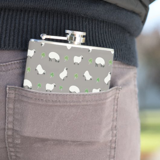 Irish Shamrock and Sheep Pattern Heupfles (Voorbeeld)