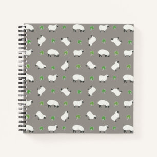 Irish Shamrock and Sheep Pattern Notitieboek