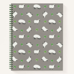 Irish Shamrock and Sheep Pattern Notitieboek