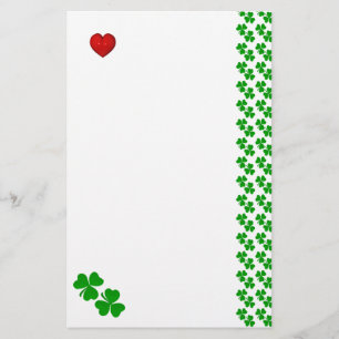 Irish Shamrocks met rood hart Stationery Briefpapier