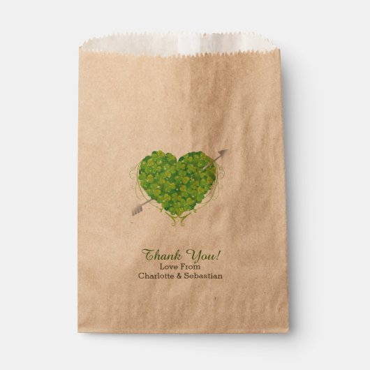 Irish Wedding Shamrock Heart Bedankzakje (Voorkant)