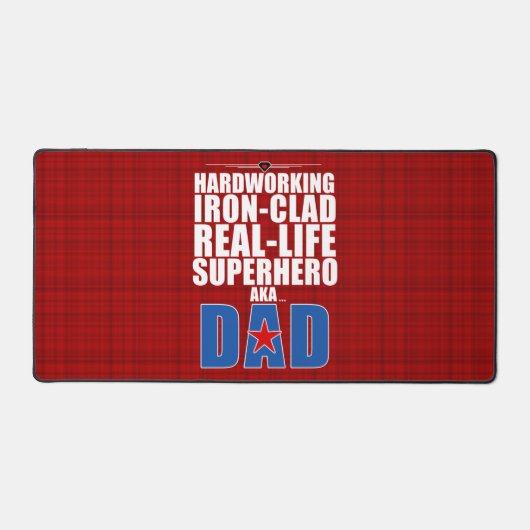 Iron Clad Real Life Superheld Pap en Red Plaid Bureaumat (Voorkant)