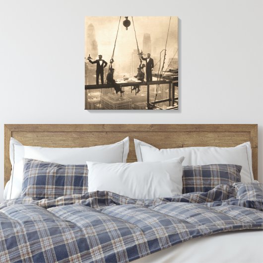 Ironwerkers lopen op de 32 verdieping canvas afdruk (Insitu (Slaapkamer))