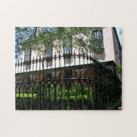 Ironwork of Southern Mansion in Savannah GA Legpuzzel (Horizontaal)