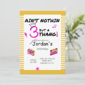 Is niets anders dan een 3 Thang uitnodiging roze (Staand voorkant)