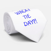 Is vandaag de dag een onhandige stropdas dag?! (Opgerold)