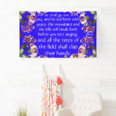 Isaïe vont en avant avec la bannière de chrétien (En situation)