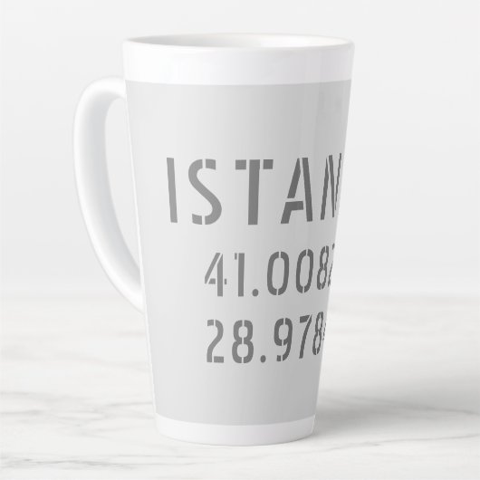 Istanbul Latitude- en Longitude-coördinaten Latte Mok (Linkerhoek)