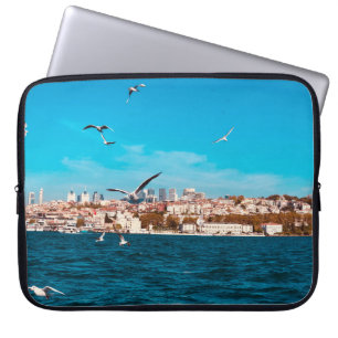 Istanbul uitzicht met zeemijlen op een zonnige dag laptop sleeve
