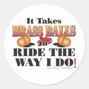 IT-TAKES-BRASS-BALLS RONDE STICKER
