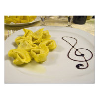 Italië, Cento. Een bord kaas tortellini