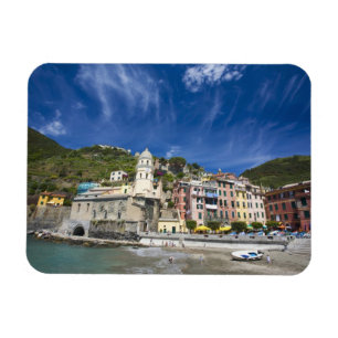 Italië, Cinque Terre, Vernazza, Haven en Kerk 2 Magneet