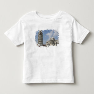 Italië, Pisa. Scheve Toren van Pisa en Kinder Shirts