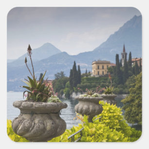 Italië, provincie Lecco, Varenna. Villa Monastero, Vierkante Sticker