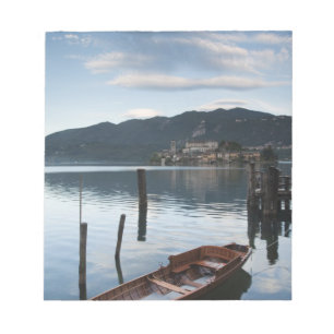 Italië, Provincie Novara, Orta San Giulio. Isola Notitieblok