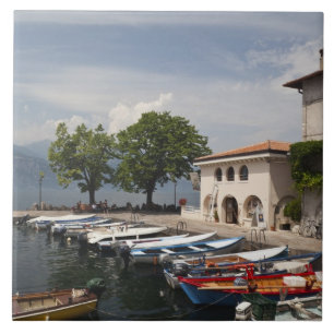 Italië, provincie Verona, Malcesine. Cassone oud Tegeltje