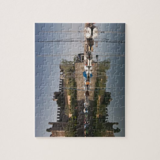 Italië, provincie Verona, Torri del Benaco. Il Legpuzzel (Verticaal)