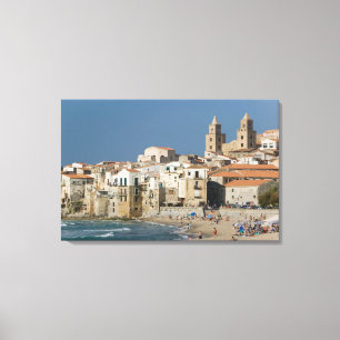 Italië, Sicilië, Cefalu, Stadsgezicht met Duomo va Canvas Afdruk