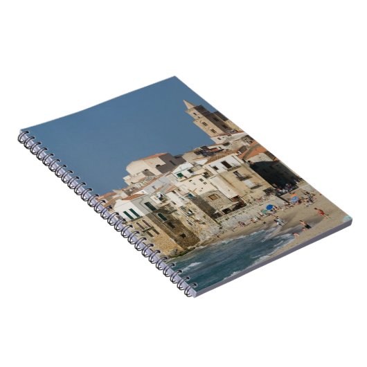 Italië, Sicilië, Cefalu, Uitzicht met Duomo uit Notitieboek (Rechterzijde)