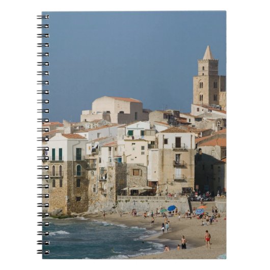 Italië, Sicilië, Cefalu, Uitzicht met Duomo uit Notitieboek (Voorkant)