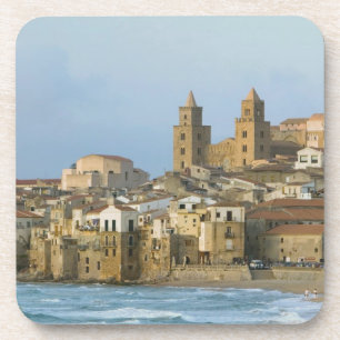 Italië, Sicilië, Cefalu, Uitzicht met Duomo van  Drankjes Onderzetter