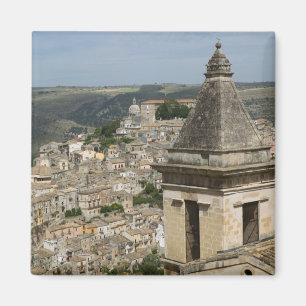 ITALIË, Sicilië, RAGUSA IBLA: Stadsgezicht en Sant Magneet