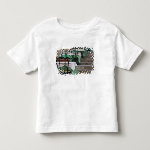 ITALIË, Sicilië, TAORMINA: Corso Umberto 1, Café Kinder Shirts