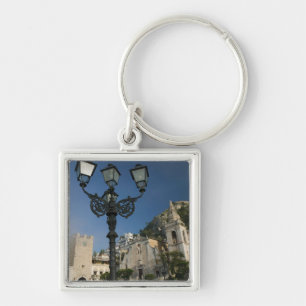 ITALIË, Sicilië, TAORMINA: Piazza iX Aprile, San Sleutelhanger