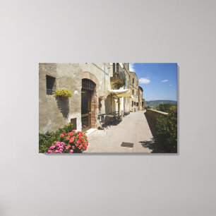 Italië, Toscane, Pienza. Buitenste loopbrug rondom Canvas Afdruk