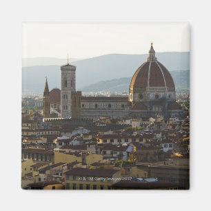 Italië, Uitzicht van Florence met de Basilica di S Magneet
