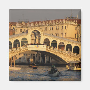 Italië, Veneto, Venetië, Canal Grande en Rialto Magneet