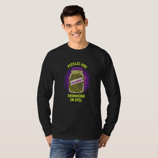 It's A Cucumber Swimming In Evil Cucumber Pickles T-shirt (Voorkant volledig)