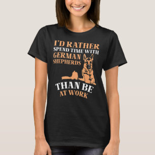 Iu2019d besteedt liever tijd met Duitse herders T-shirt