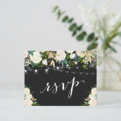 Ivory White Floral String Lights Wedding RSVP Uitnodiging Briefkaart (Staand voorkant)