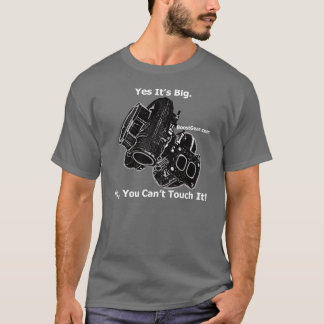 Ja, het is groot. Nee, je kunt het niet aanraken! T-shirt