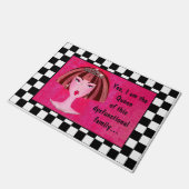 "Ja, ik ben de koningin van deze dysfunctionele fa Deurmat (Schuin)