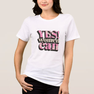 JA VROUW KAN DISIGINING IN GROOT LETTERTYPE OP T-S Tri-Blend SHIRT