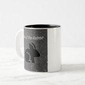 Jaar van het Rabbit Black Glitter Design Tweekleurige Koffiemok (Voorkant links)