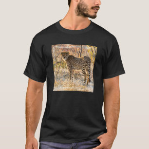 Jachtluipaard Kijkt Om Zich Heen T-shirt